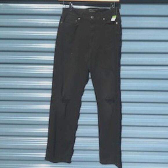 "Ripped" Slim Fit Jeans . Size: 30 x 32 . Black . (2) Pair Bundle . New w/ Tags - Picture 4 of 5